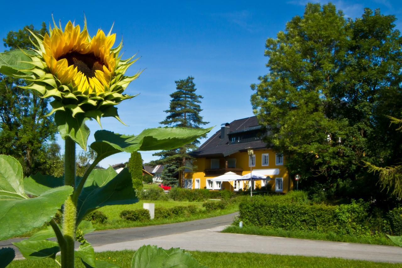 Landgasthof Zum Betenmacher Thalgau Exterior foto